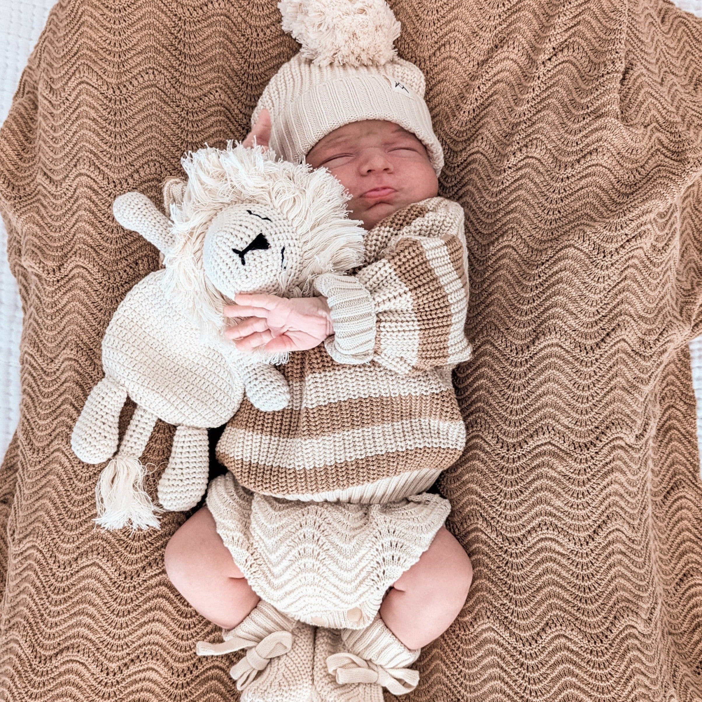 Knitted hotsell baby outfit